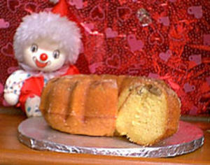 Aunt Johnnie's Pound Cake