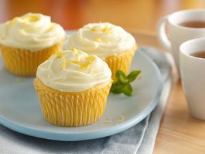 Creamy Dreamy Lemonade Cupcakes