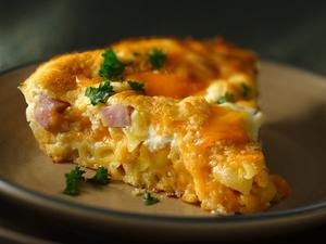 Macaroni and Cheese Ham Pie