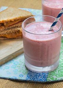 Peanut Butter and Jelly Smoothie
