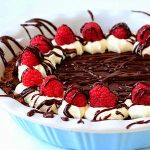 Simple Dark Chocolate Pie with Spiced Cookie Crust